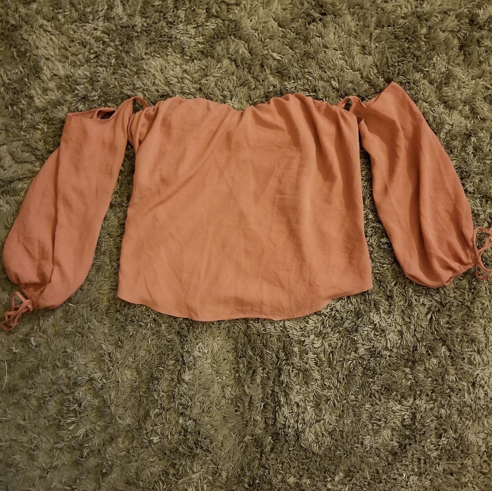 Off the shoulder sweetheart top